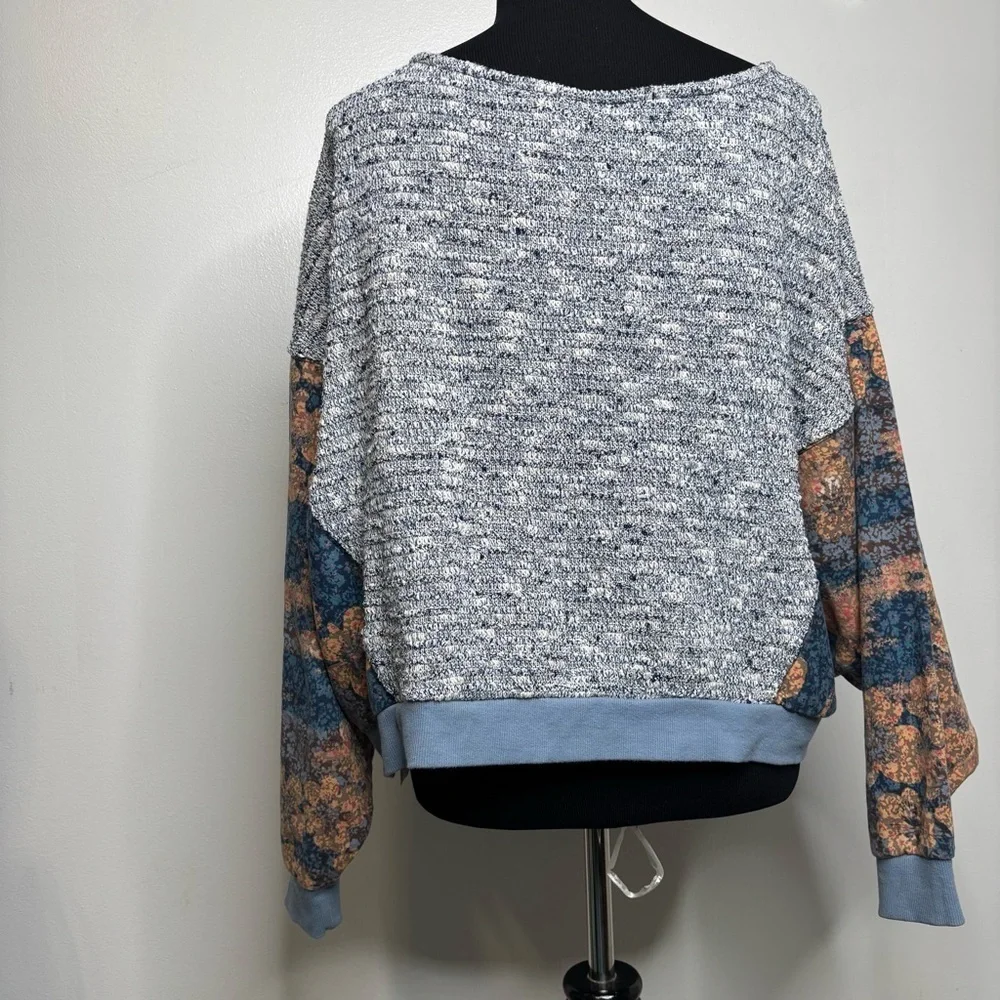 Saturday Sunday by Anthropologie Mixed Fabric Floral Sleeve Sweatshirt Women’s M